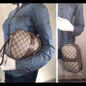 Gucci wristlet/clutch